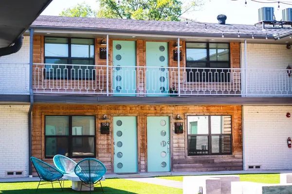 $1,260 | 5520 Gaston Avenue, Unit 108, Dallas, TX 75214