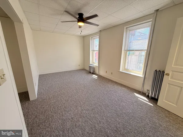 $1,350 | 49 South Fourth Street, Hamburg, PA 19526