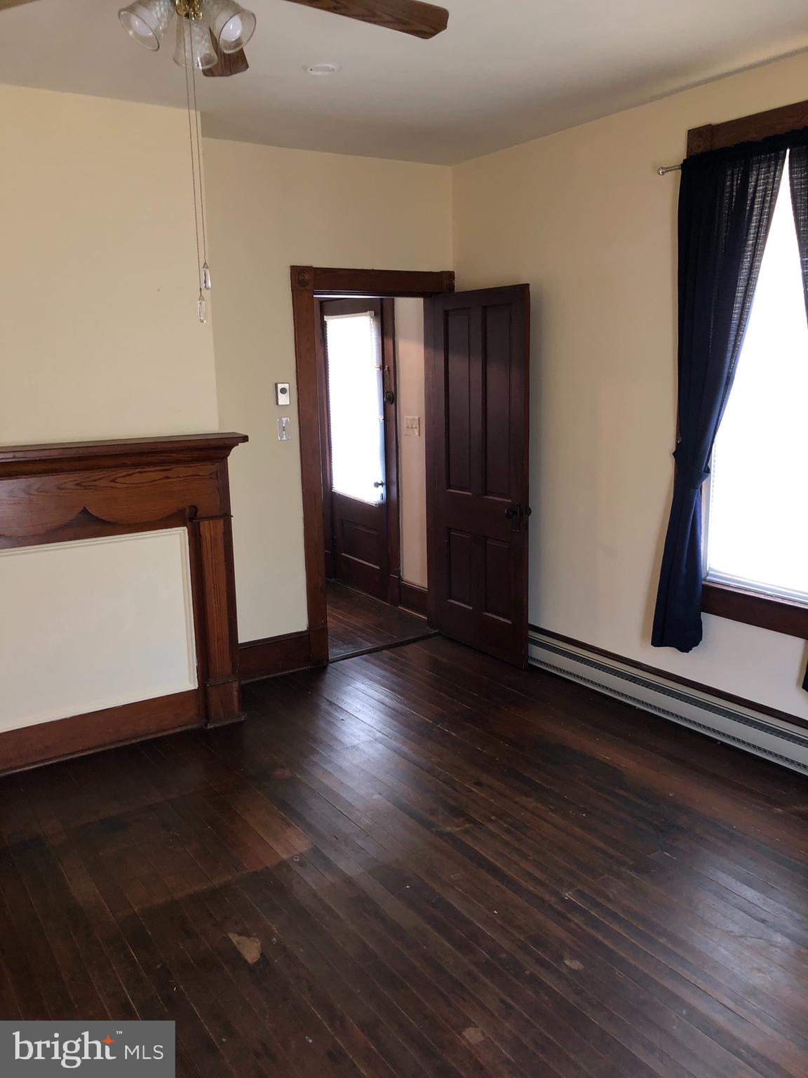 4993 Middle Road Winchester, VA 22602 - Photo 21 of 32 2nd living/family room