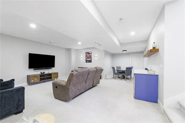 $480,000 | 205 Prairie Rose Circle, Smithville, MO 64089