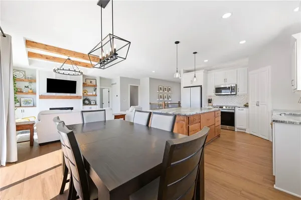 $480,000 | 205 Prairie Rose Circle, Smithville, MO 64089