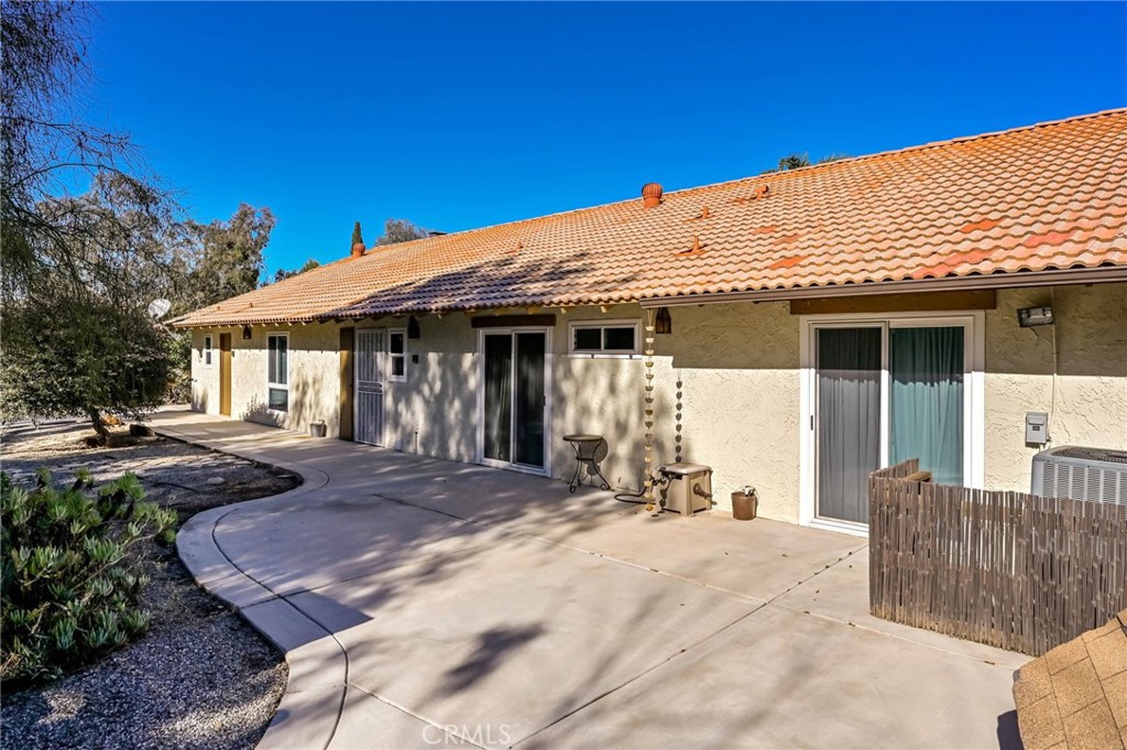 14531 Viewcrest Drive Riverside, CA 92503 - Photo 29 of 66