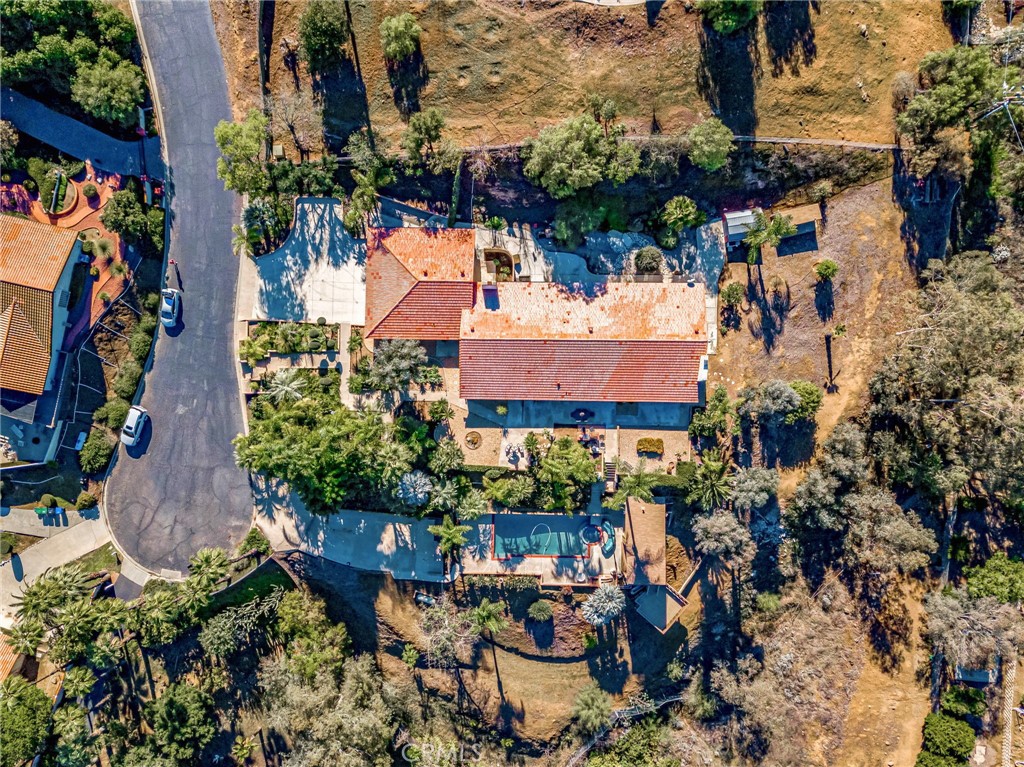 14531 Viewcrest Drive Riverside, CA 92503 - Photo 31 of 66