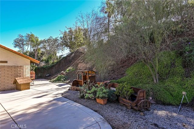 $1,200,000 | 14531 Viewcrest Drive, Riverside, CA 92503