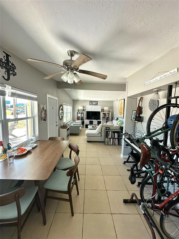 15398 2nd Street East Madeira Beach, FL 33708 - Photo 5 of 25