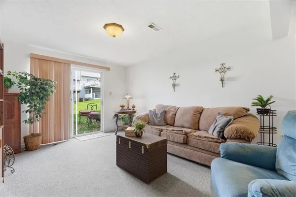 $265,000 | 1403 Lexington Drive, Lawrence, PA 15055