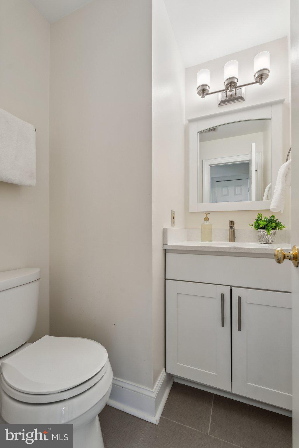 7708 Brickyard Road Potomac, MD 20854 - Photo 19 of 45 Main level half bath updated in 2020/21