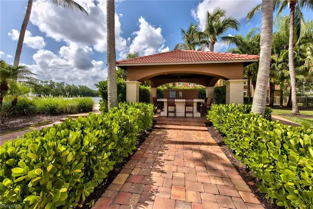 a view of a garden with flowers