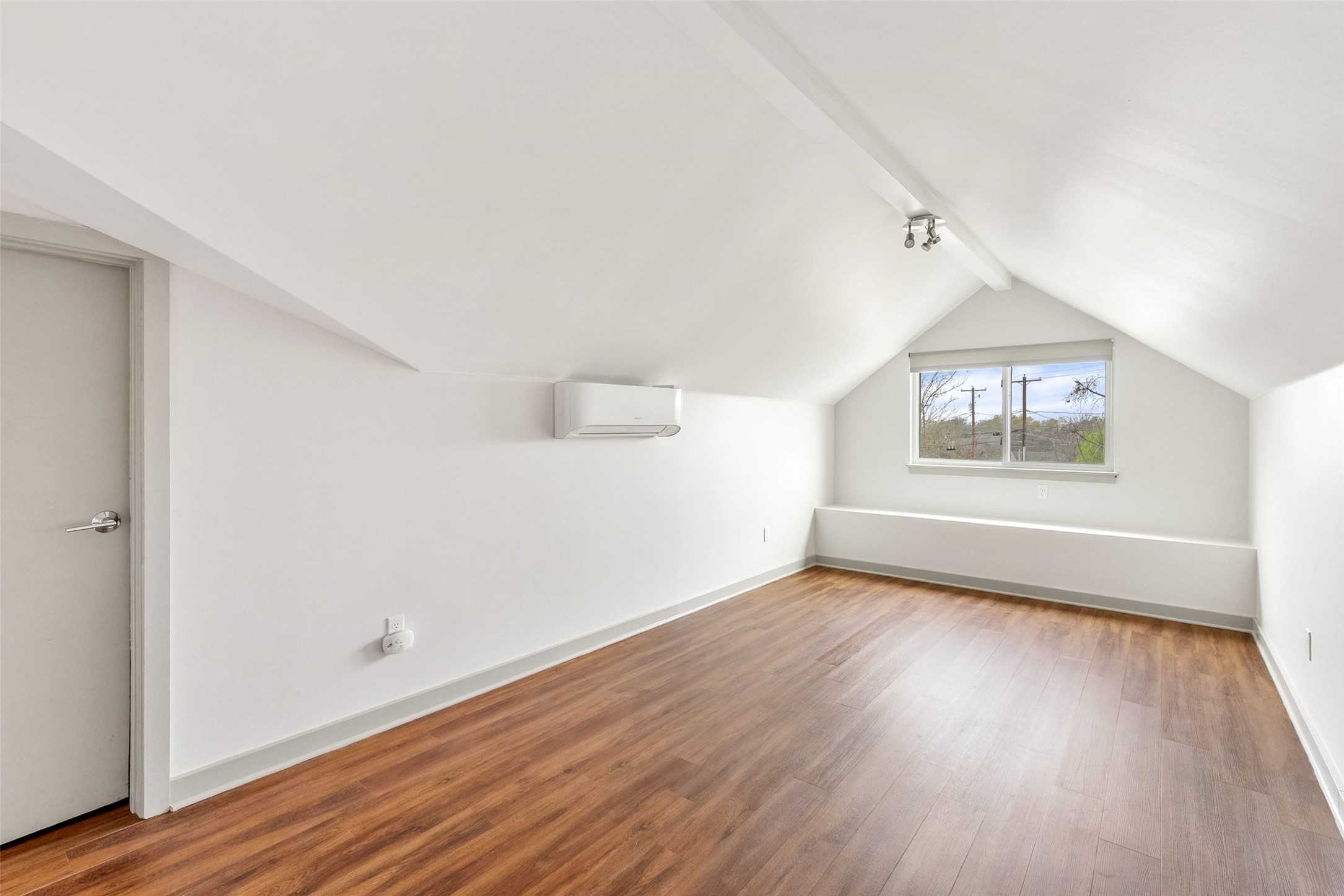 2805 Sol Wilson Avenue, Unit B Austin, TX 78702 - Photo 25 of 34 Third level has an additional storage area room.