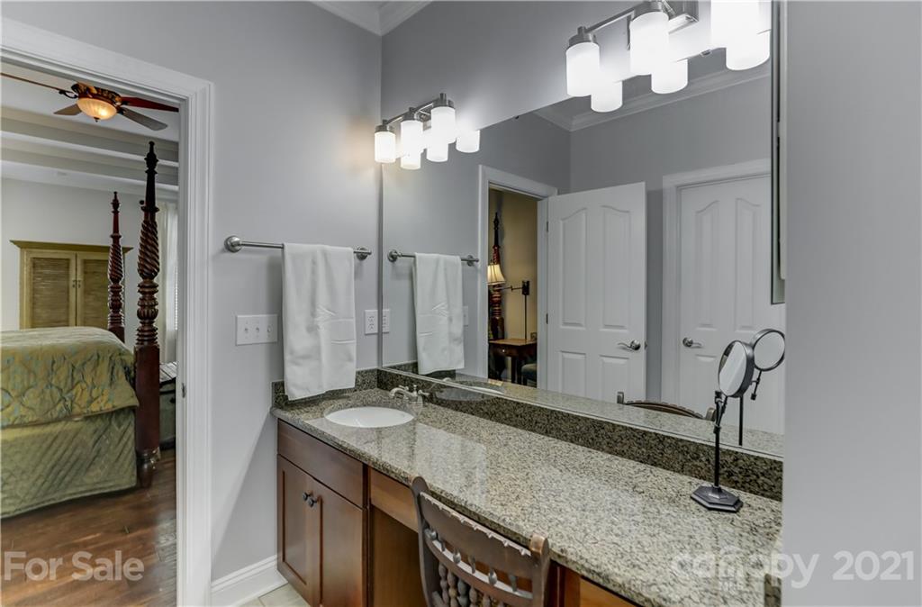 16831 Turtle Point Road Charlotte, NC 28278 - Photo 24 of 47 Gallery Image 24