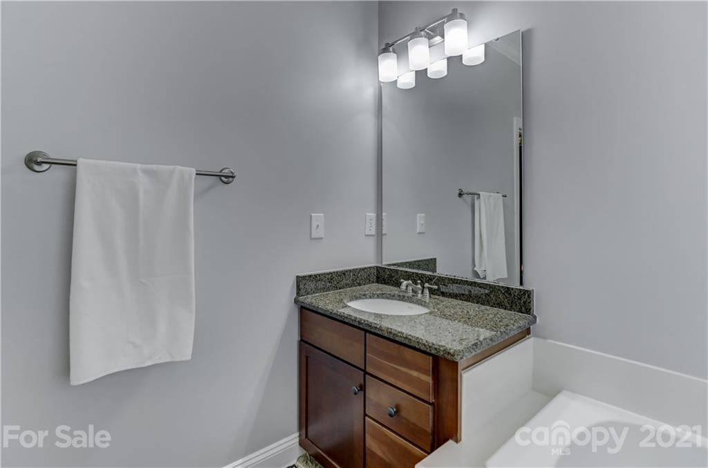 16831 Turtle Point Road Charlotte, NC 28278 - Photo 25 of 47 Gallery Image 25