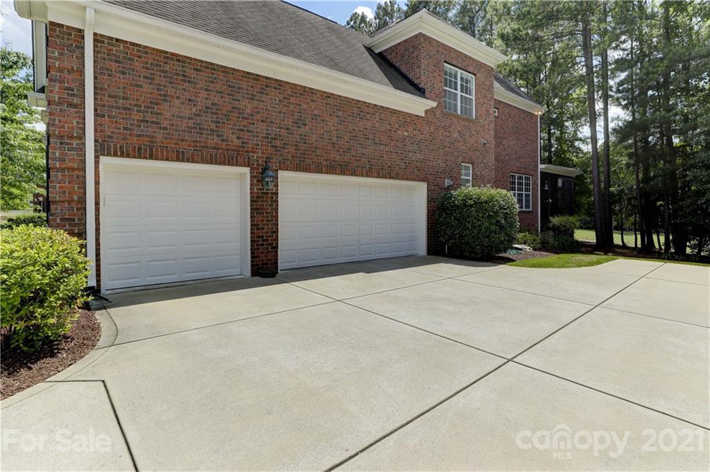 16831 Turtle Point Road Charlotte, NC 28278 - Photo 40 of 47 Gallery Image 40