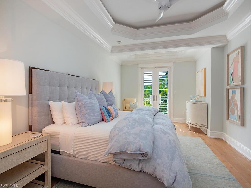 3243 Gin Lane Naples, FL 34102 - Photo 25 of 46