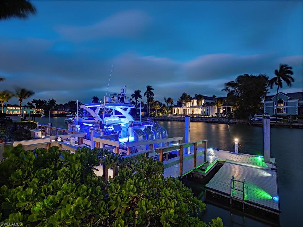 3243 Gin Lane Naples, FL 34102 - Photo 42 of 46