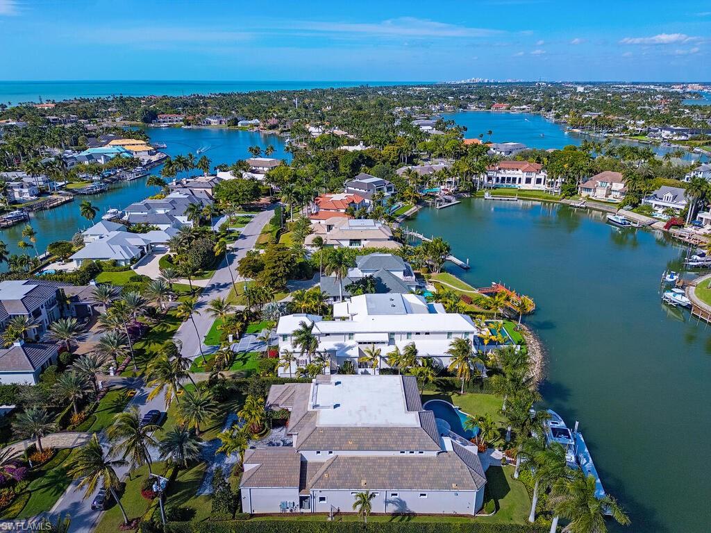 3243 Gin Lane Naples, FL 34102 - Photo 43 of 46