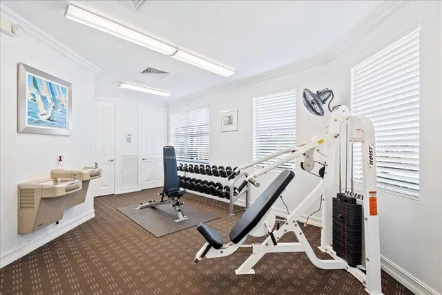 $425,000 | 41 Uno Lago Drive, Juno Beach, FL 33408