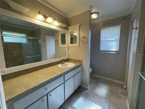$2,100 | 4349 Northwest 34th Drive, Gainesville, FL 32605