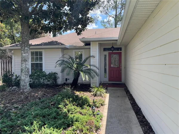 $2,100 | 4349 Northwest 34th Drive, Gainesville, FL 32605