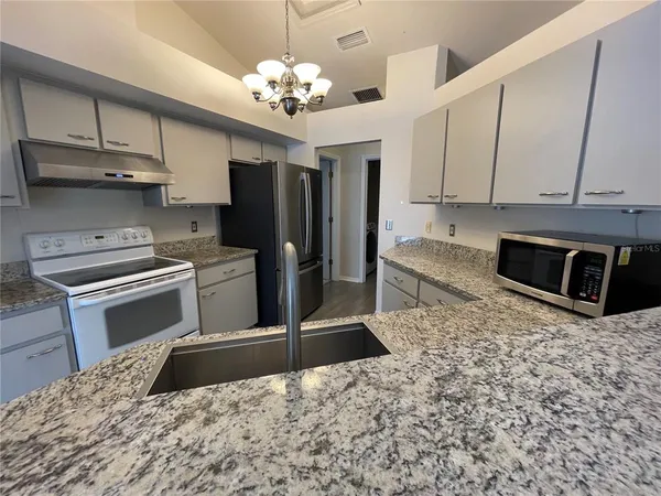 $2,100 | 4349 Northwest 34th Drive, Gainesville, FL 32605