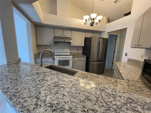 $2,100 | 4349 Northwest 34th Drive, Gainesville, FL 32605