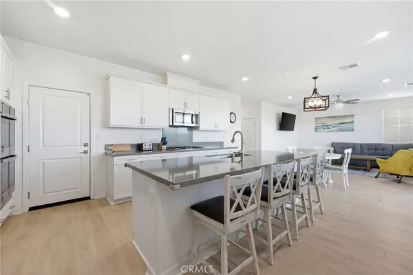 $695,000 | 30218 Arroyo Spgs Street, Murrieta, CA 92563