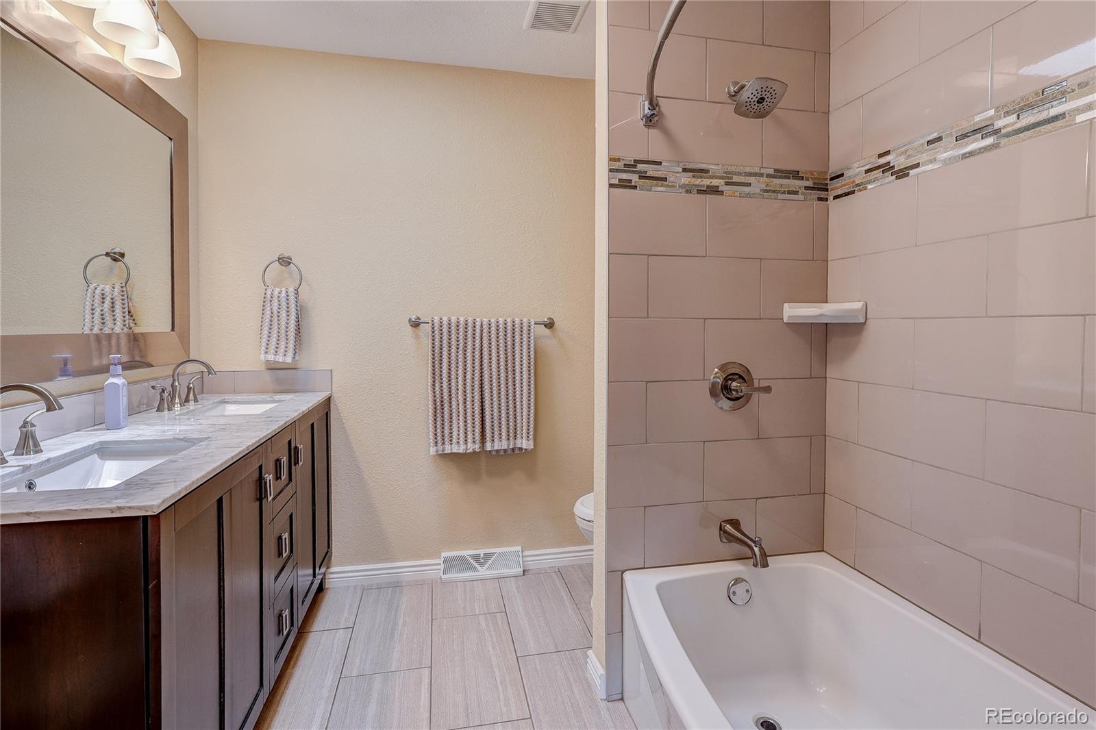 5394 South Cimarron Road Littleton, CO 80123 - Photo 22 of 45 Gallery Image 22