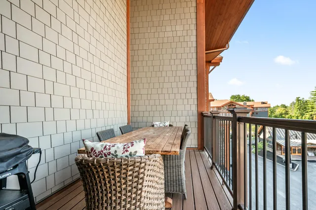 $1,095,000 | 239 Skimobile Road, Unit 314, Conway, NH 03860