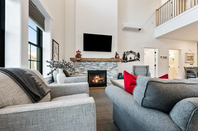 $1,095,000 | 239 Skimobile Road, Unit 314, Conway, NH 03860