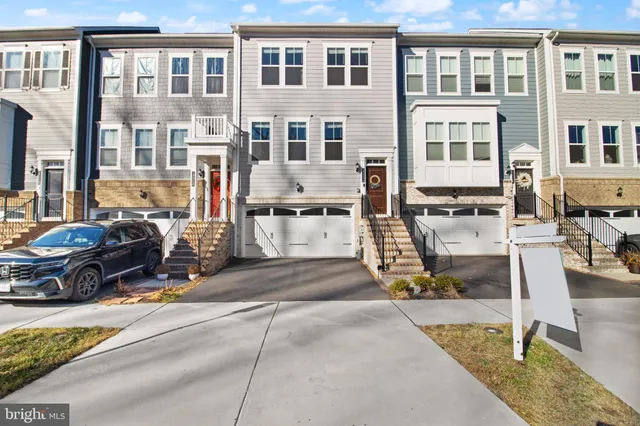 $740,000 | 17246 Turnstone Drive, Dumfries, VA 22026