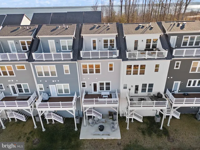 $740,000 | 17246 Turnstone Drive, Dumfries, VA 22026