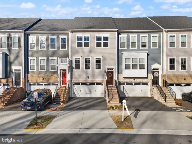 $740,000 | 17246 Turnstone Drive, Dumfries, VA 22026