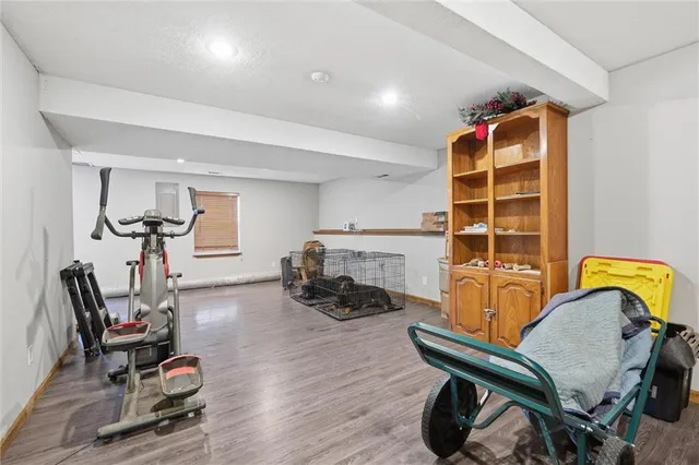 $310,000 | 522 Forest Glen Lane, Lansing, KS 66043