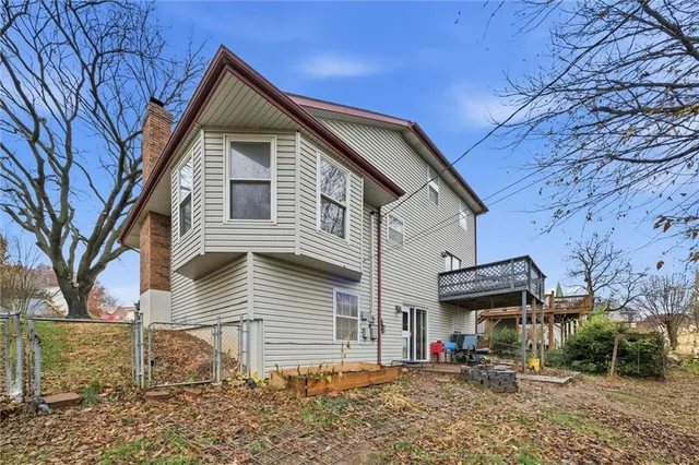 $310,000 | 522 Forest Glen Lane, Lansing, KS 66043