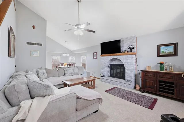 $310,000 | 522 Forest Glen Lane, Lansing, KS 66043