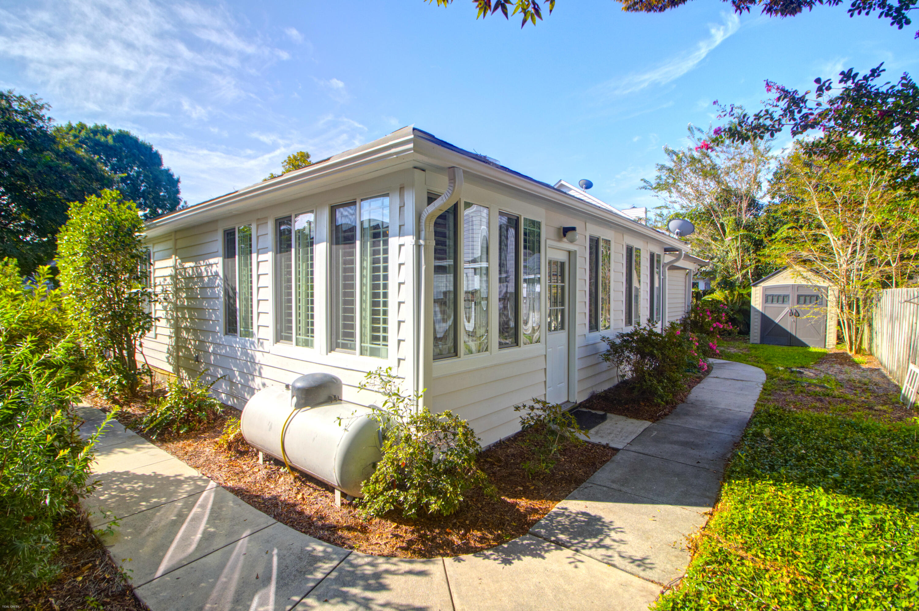 1310 Pilsdon Crest Mount Pleasant, SC 29464 - Photo 38 of 41 Backyard
