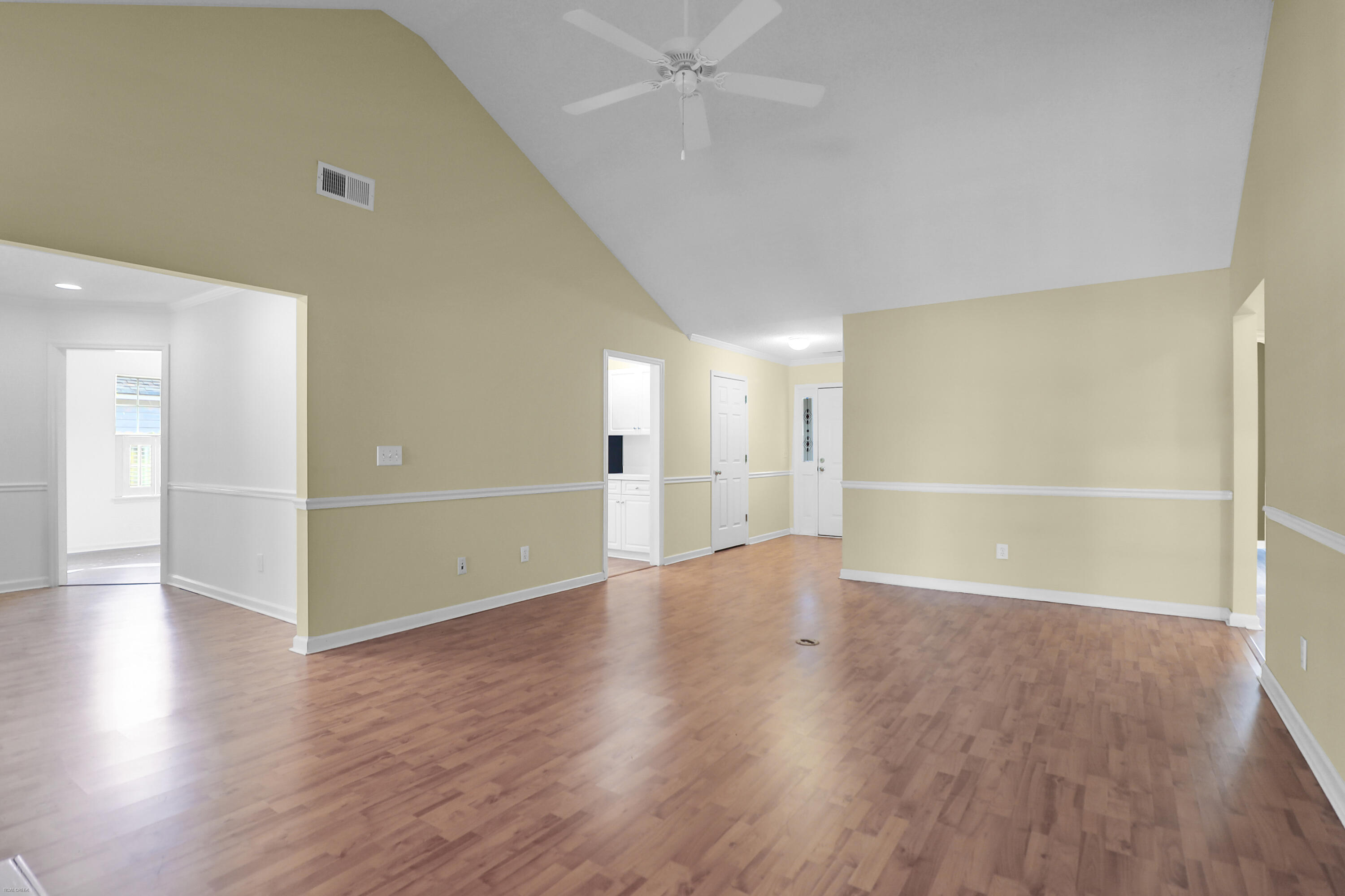 1310 Pilsdon Crest Mount Pleasant, SC 29464 - Photo 7 of 41 Living Room