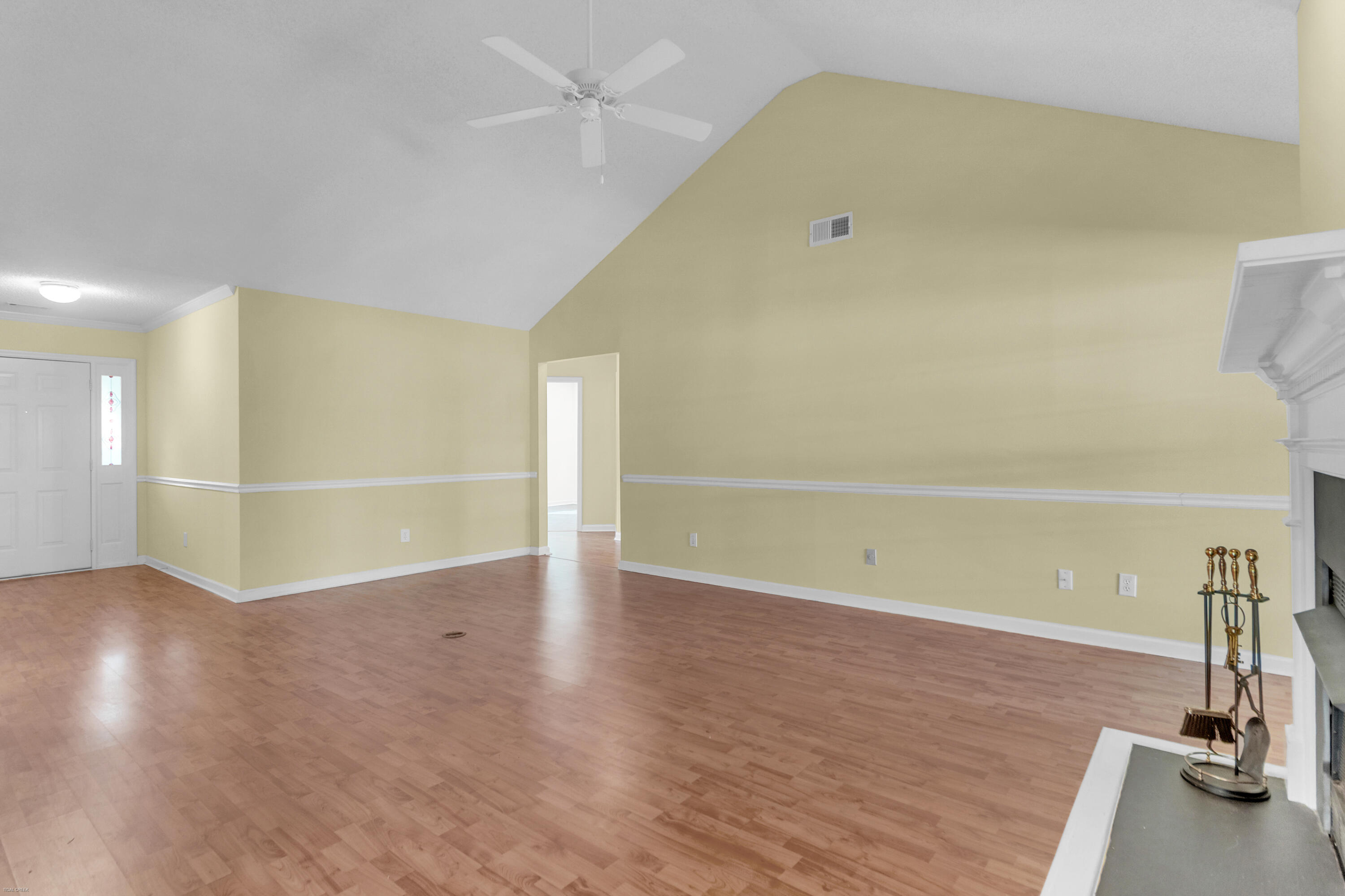 1310 Pilsdon Crest Mount Pleasant, SC 29464 - Photo 9 of 41 Living Room