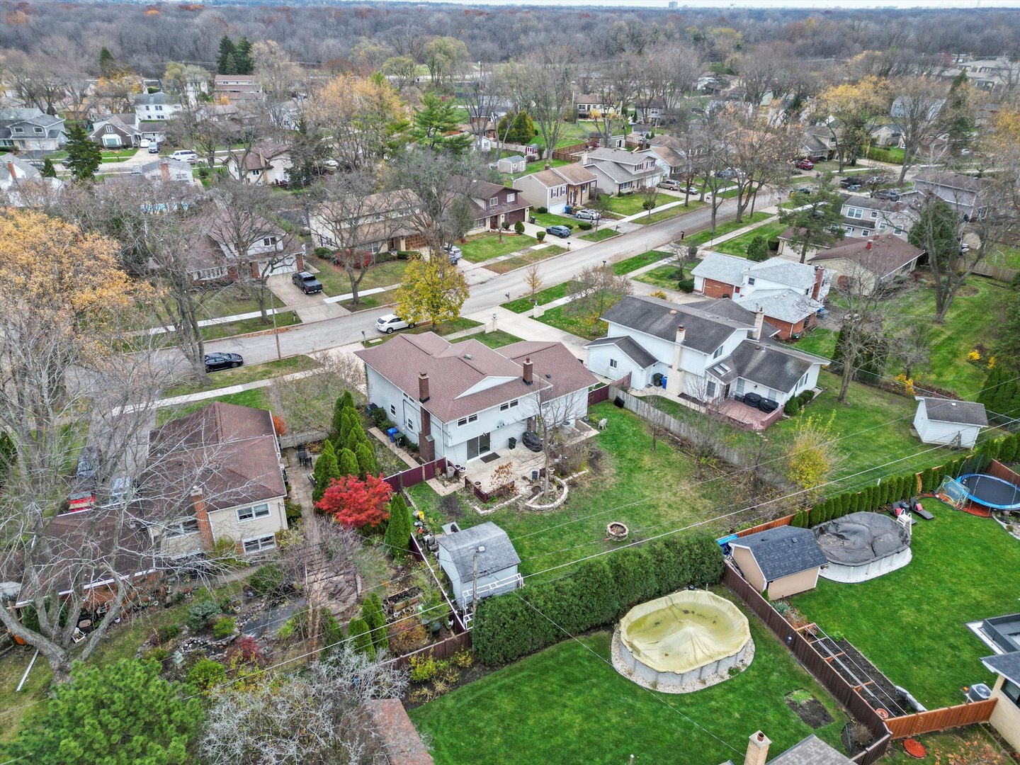 912 Sumac Lane Mount Prospect, IL 60056 - Photo 32 of 41 an aerial view of residential houses with outdoor space