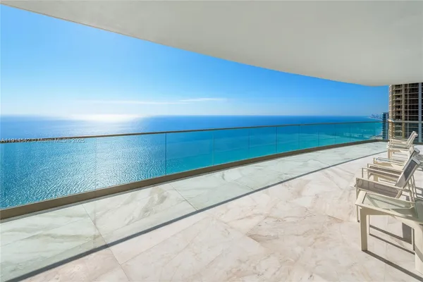 $19,950,000 | 17901 Collins Avenue, Unit TS3405/07, Sunny Isles Beach, FL 33160