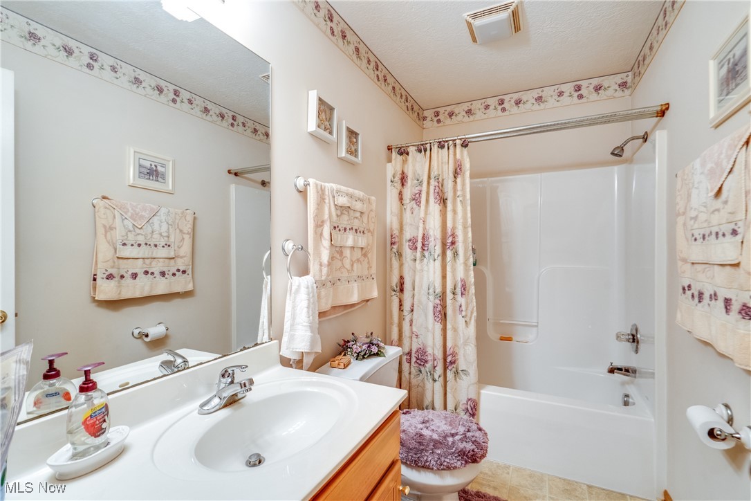 5948 Wentworth Road Southwest Canton, OH 44706 - Photo 17 of 24 Gallery Image 17