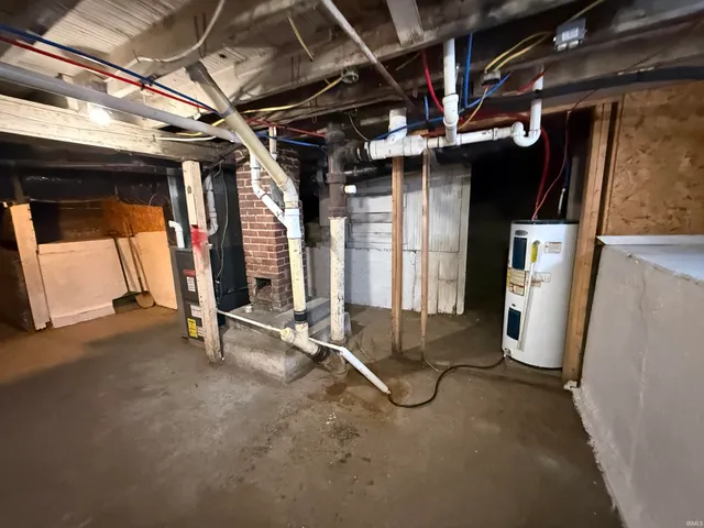 $128,000 | 1812 West 11th Street, Muncie, IN 47302