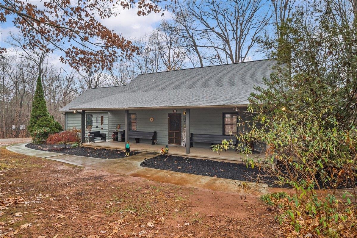 133 Ernestine Hayes Road Pickens, SC 29671 - Photo 3 of 32