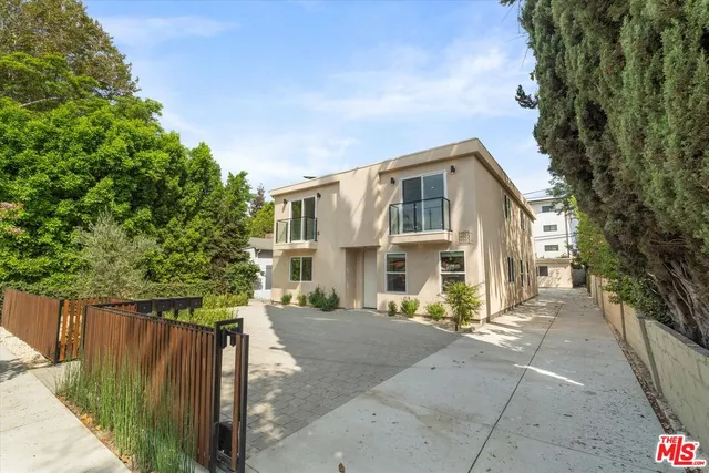 $3,350 | 11023 1/2 Blix Street, North Hollywood, CA 91602