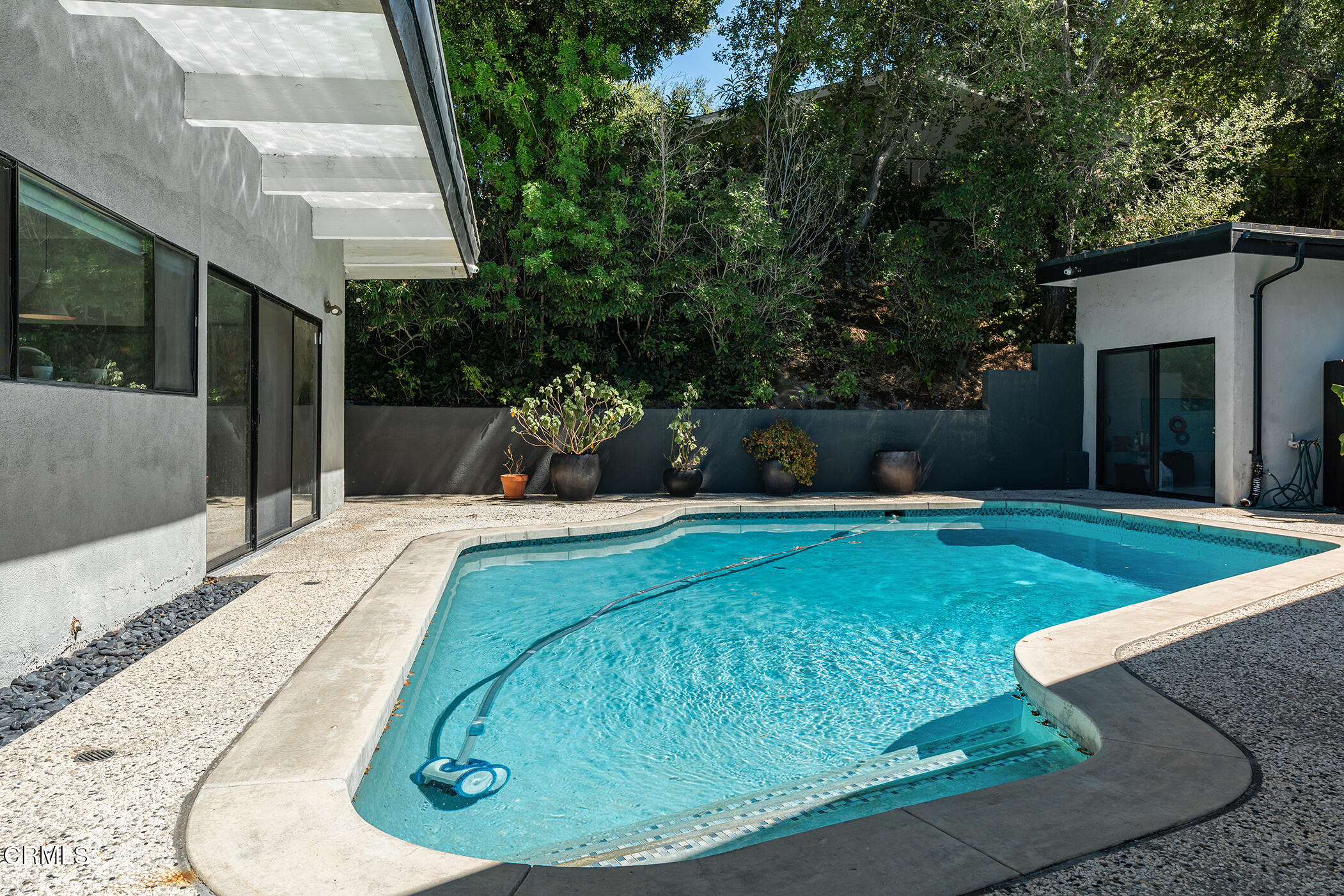 3581 Valley Meadow Road Sherman Oaks, CA 91403 - Photo 29 of 30 a view of a backyard with a garden