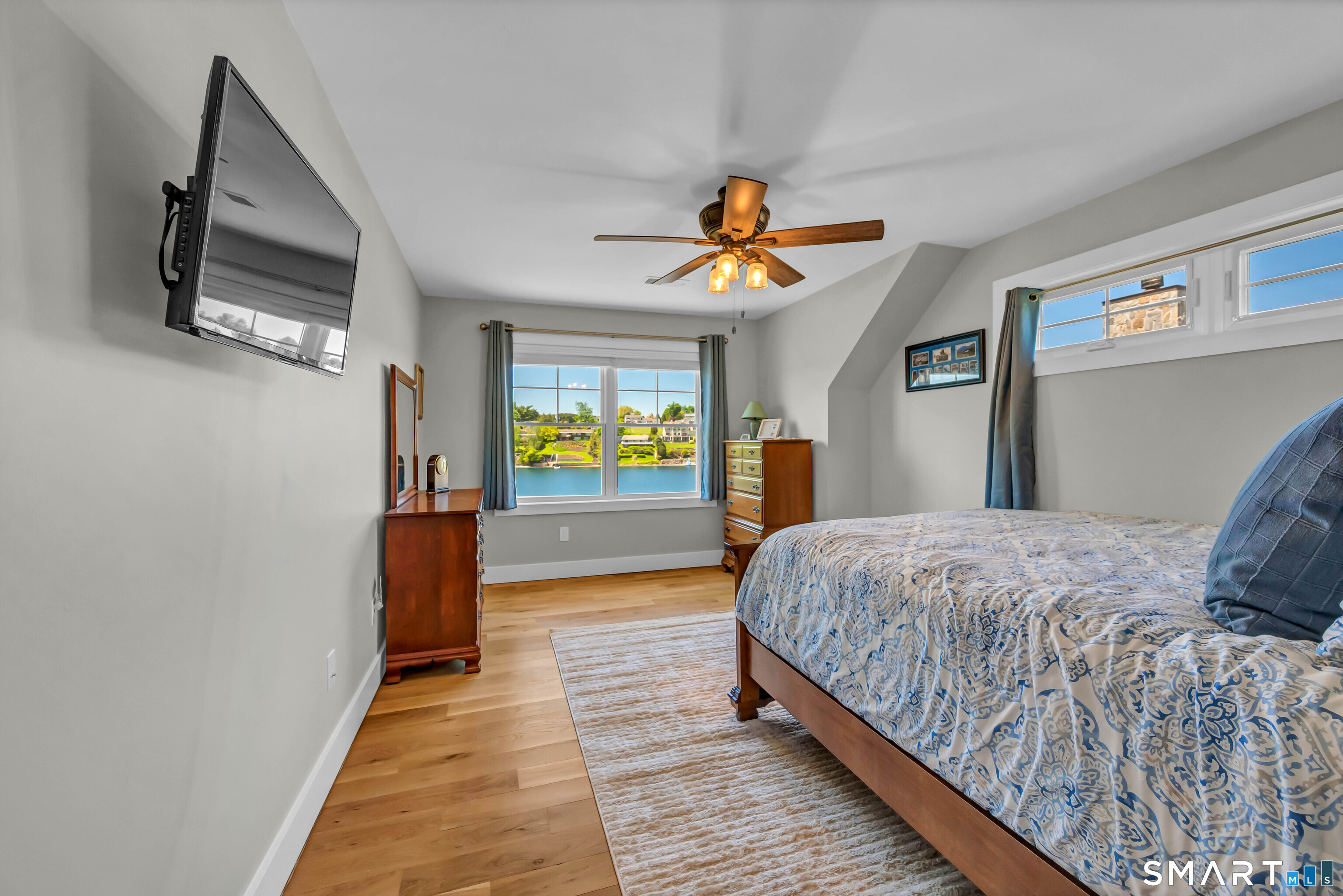 21 Lakeview Road Brookfield, CT 06804 - Photo 27 of 39 a bedroom with a bed and a view of kitchen