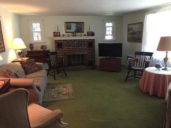 23 Gleason Road Northampton, MA 01060 - Photo 11 of 21 Gallery Image 11