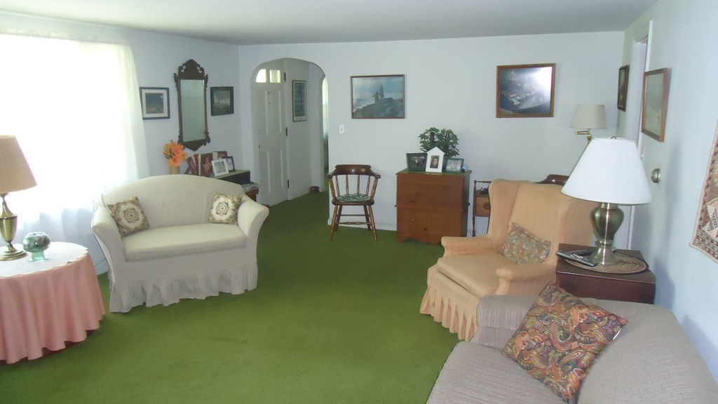 23 Gleason Road Northampton, MA 01060 - Photo 8 of 21 Gallery Image 8