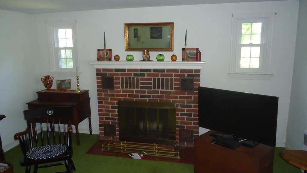 23 Gleason Road Northampton, MA 01060 - Photo 9 of 21 Gallery Image 9