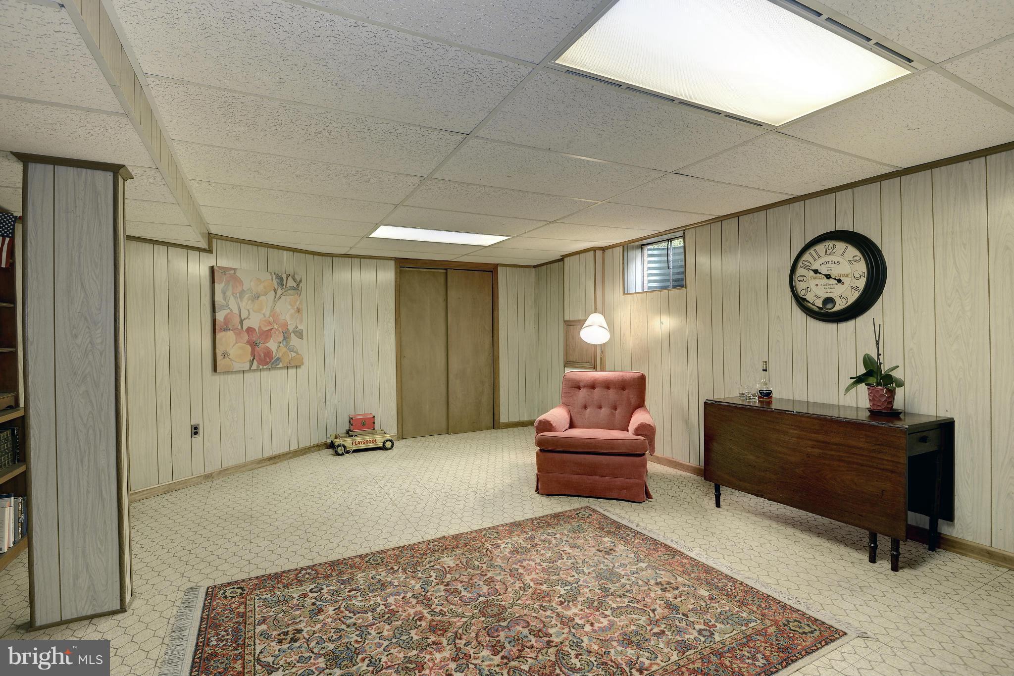 5510 Ridgefield Road Bethesda, MD 20816 - Photo 22 of 30 Large, versatile Recreation Room