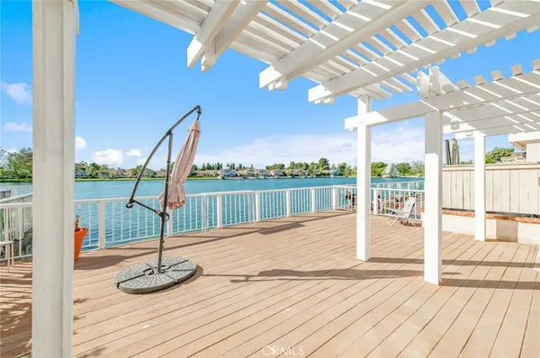 $6,500 | 76 Fairlake, Unit 23, Irvine, CA 92614